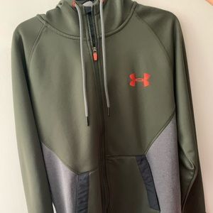 Large Under Armour Sweatshirt